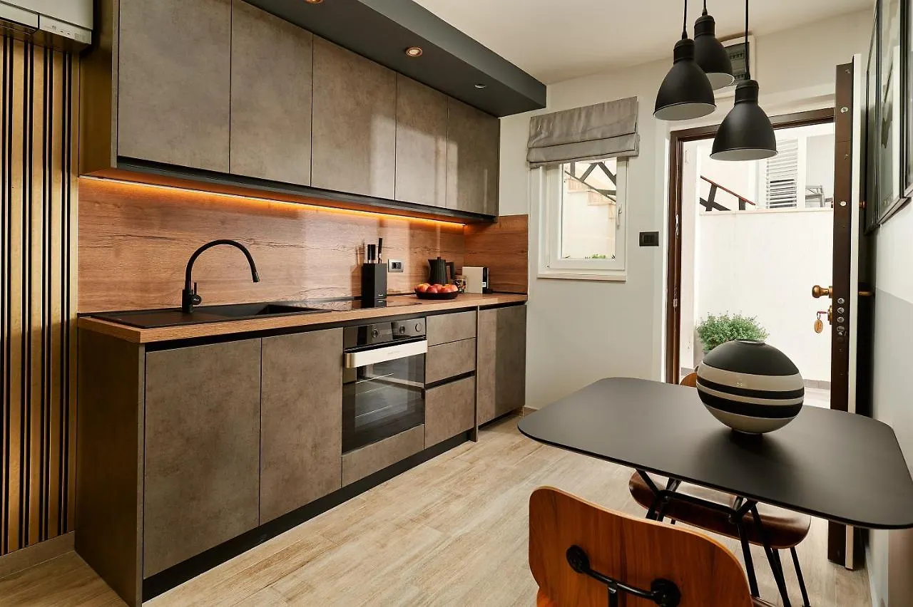 Apartments Ziggy Star Slatine