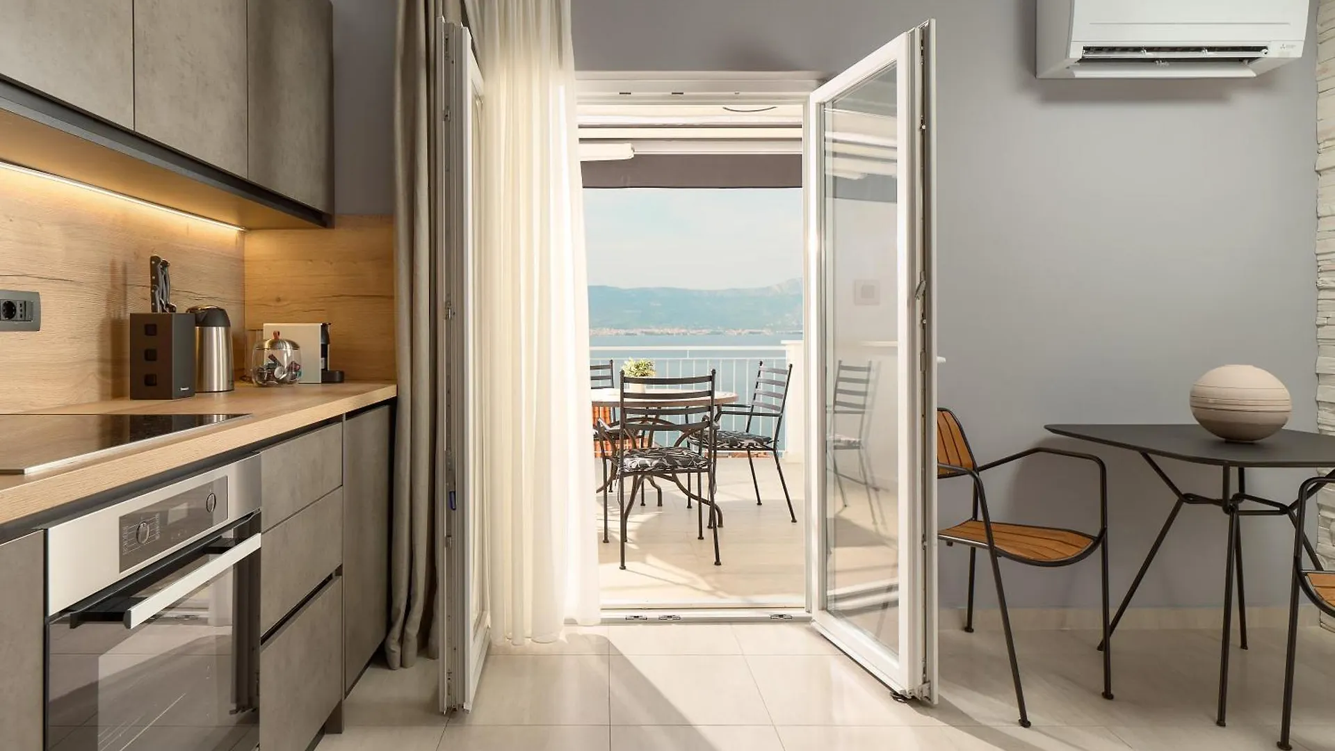 Apartments Ziggy Star Slatine Croatia