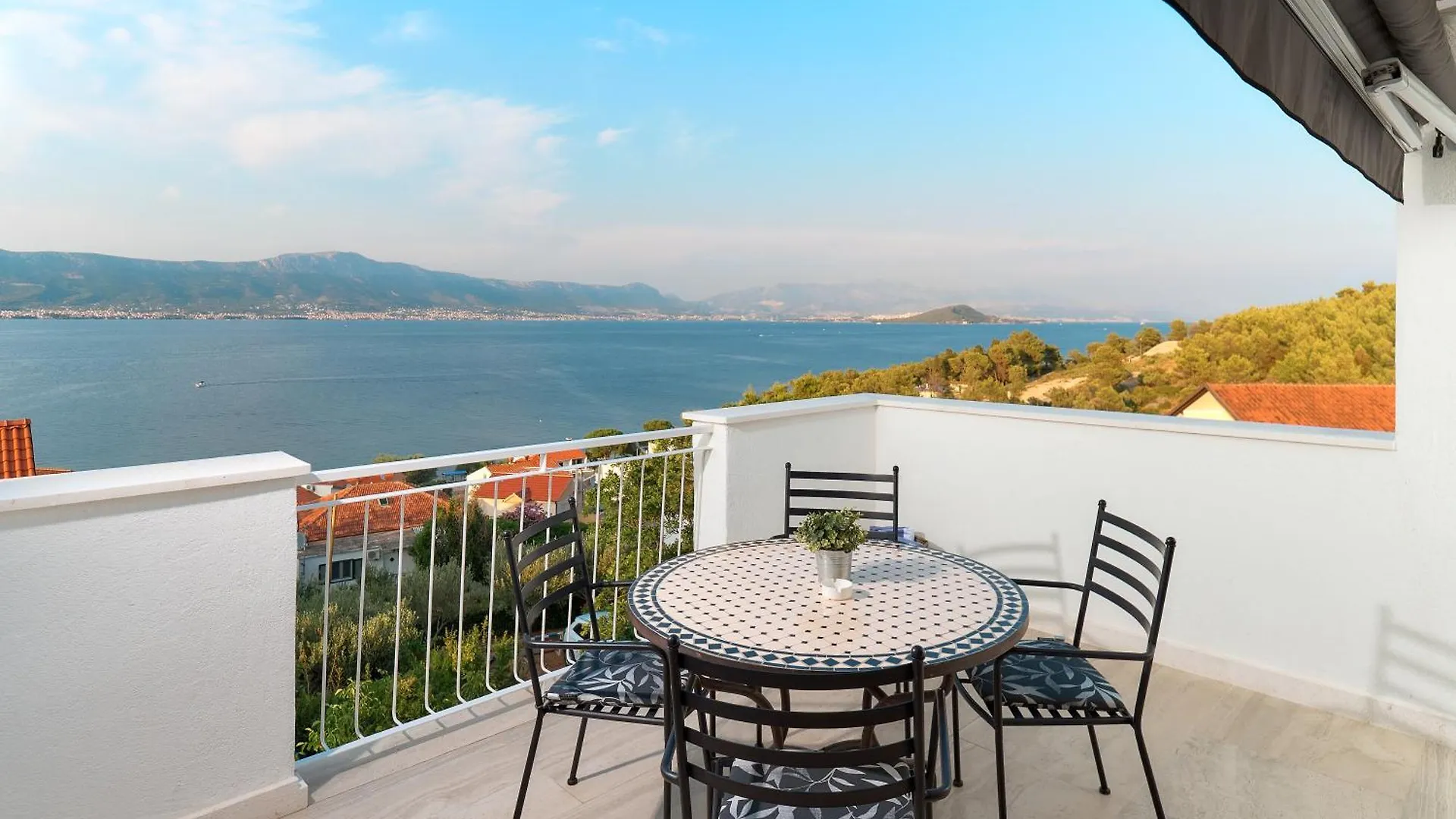 Apartments Ziggy Star Slatine Croatia