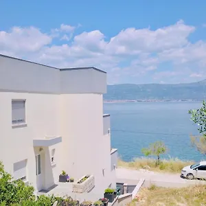 Apartament Rovci 2, Slatine