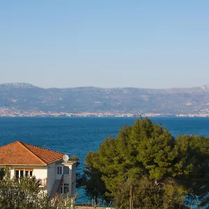 Apartament Miranda, Slatine